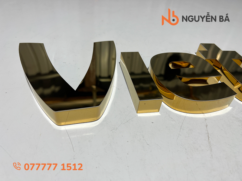 Cận cảnh bộ chữ nổi inox ngân hàng Vietcombank