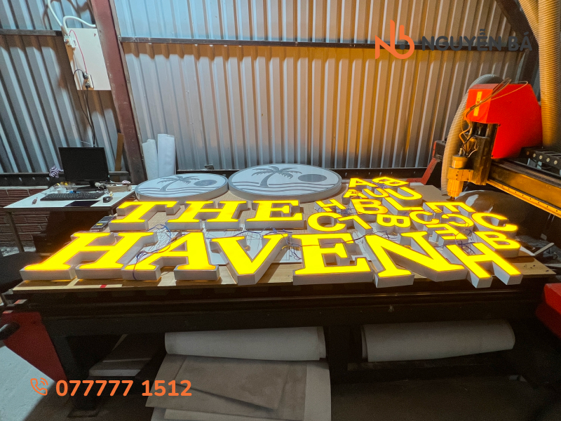 Chữ inox mặt mica trọn bộ có đèn LED sáng mặt TPHCM